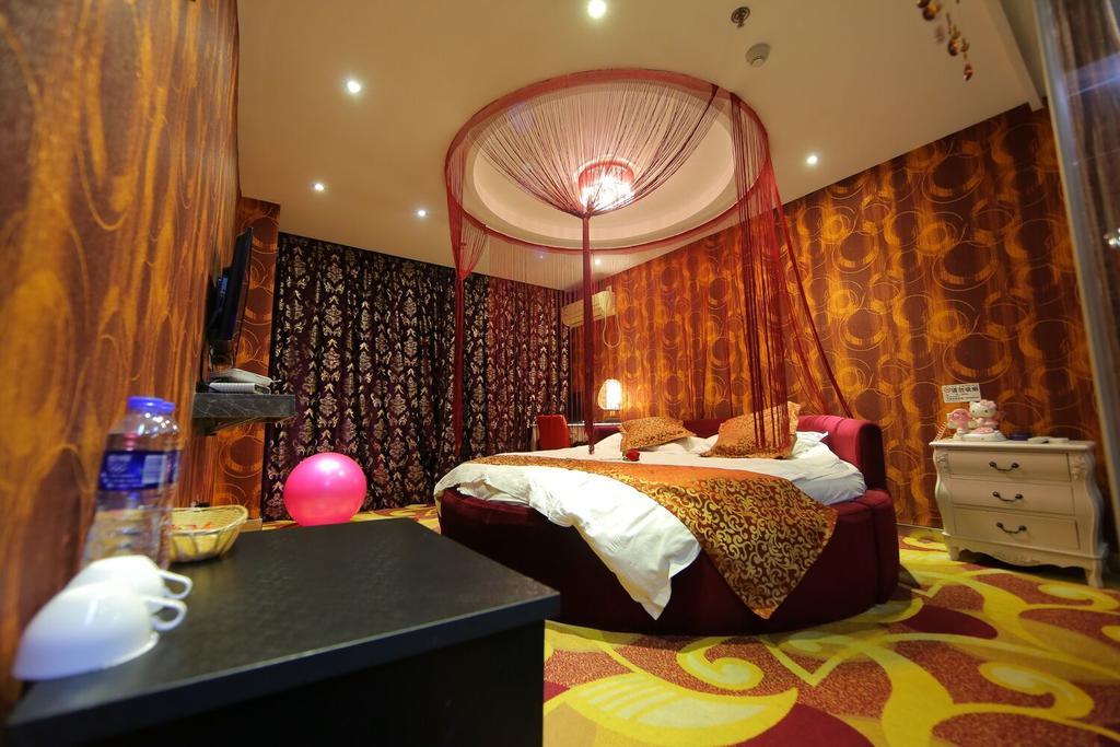 Zhuimei Theme Hotel Suzhou  Buitenkant foto